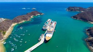 Autoridades dan impulso al turismo de cruceros en Huatulco, Oaxaca