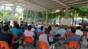 Capacitan a pescadores ribereños de Tututepec en seguridad marítima y supervivencia en el mar