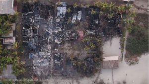 Incendio consume restaurantes, hostales, bares y comercios pequeños en Punta Zicatela