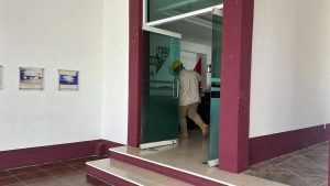 Refuerzan jornadas de fumigación para prevenir enfermedades en San Pedro Mixtepec
