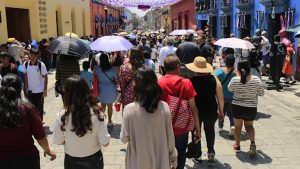 IMSS alerta por riesgos de exposición solar prolongada en Oaxaca