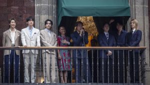 “¡Te amo, México!”: BTS desata euforia entre miles de fans en el Zócalo capitalino