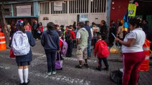 Congreso de la CDMX aprueba regular el uso de celulares en escuelas públicas y privadas