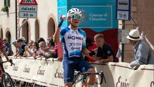 Ciclista oaxaqueño Ricardo Santiago García logra su primer podio europeo en Italia