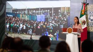 Sheinbaum anuncia consulta “escuela por escuela” en agosto para atender demandas del magisterio tras retiro del plantón de la CNTE