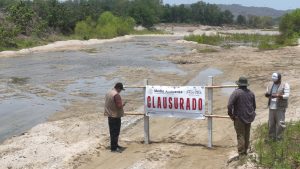 PROFEPA clausura banco ilegal de extracción de materiales pétreos en el Río Colotepec