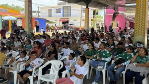 Familias de Tututepec disfrutan el debut de la Selección Mexicana en convivencia comunitaria