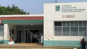 Familia denuncia muerte de bebé en hospital IMSS Bienestar de Pinotepa por presunta falta de atención médica