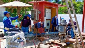 Ceabien instala nuevo equipo de bombeo en Puerto Escondido para evitar desbordamientos de aguas residuales en la Bahía Principal