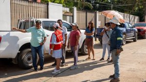 Supervisan avances de ampliación de la red eléctrica en la colonia Tamarindos