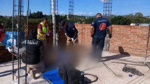 Trabajador muere electrocutado en obra de Soledad Etla; dos jóvenes resultan gravemente lesionados