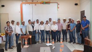 Productores de Tututepec buscan fortalecer la cadena láctea regional