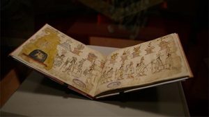 El Códice Azcatitlan regresa a México tras casi dos siglos para exposición en el Museo Nacional de Antropología