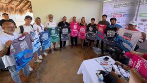 Gobierno de Colotepec respalda el International Zicatela Mexican PRO con entrega de equipo a competidores y organizadores